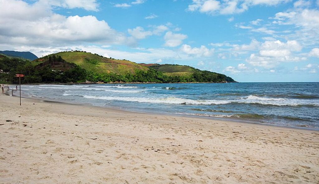 onde fica a praia de maresias